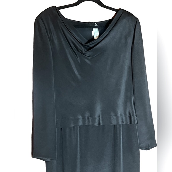 CARDIERE ET CIE BLACK SILK ONE PIECE BUTTON BACK DRESS GREAT CONDITION (10) - Picture 2 of 8